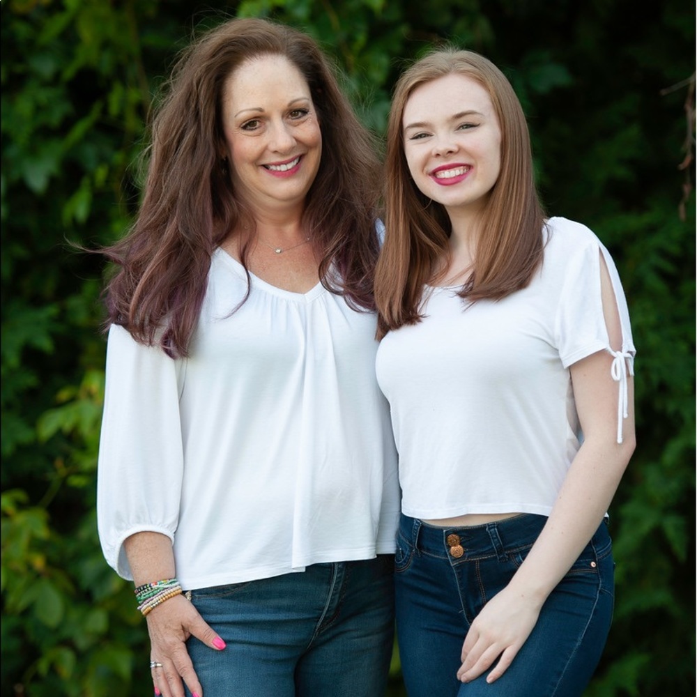 Meet your Posher, Michele and Kylie